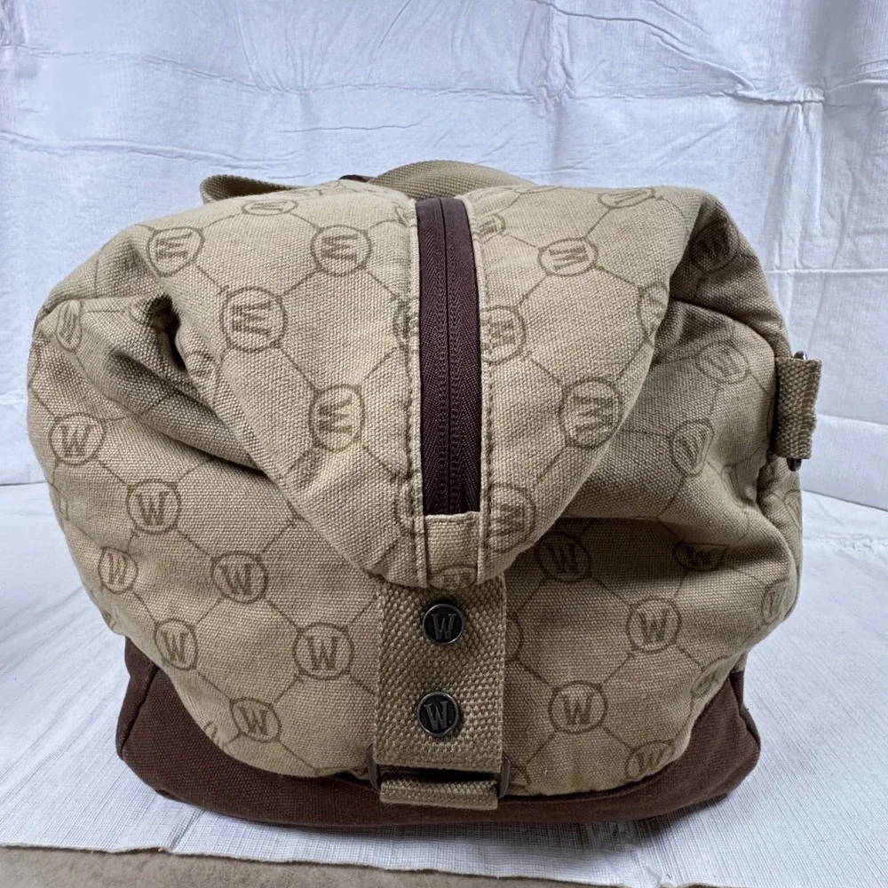 World of Warcraft Blizzard Entertainment Duffle Bag B63131 Tan Brown Logo